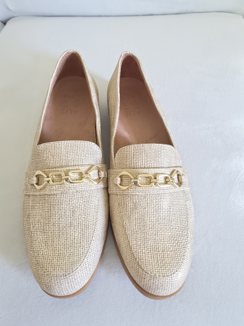 Naturalizer Mariana Loafers women Gold Tone  7.5